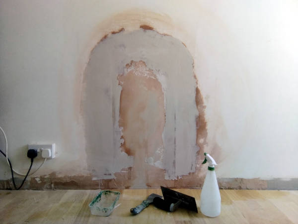 HOME and GARDEN, Newcastle - Plastering a Fireplace Photo